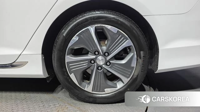 Hyundai Sonata New Rise Hybrid id 4417345 из Кореи 13