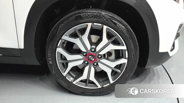 Kia Seltos id 4628638 из Кореи 13