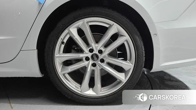 Audi A7 (4K) id 4608838 из Кореи 13