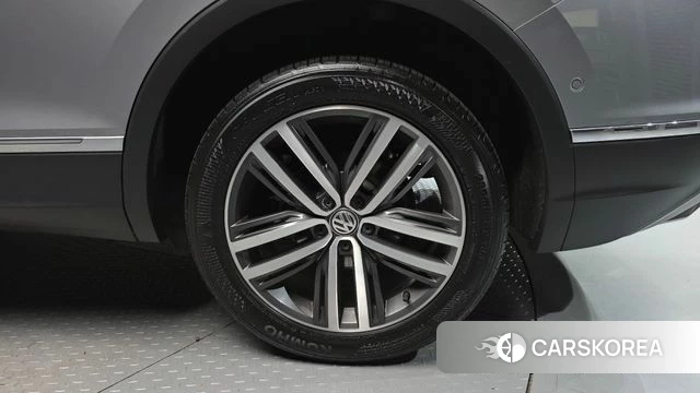 Volkswagen Tiguan Allspace id 4196224 из Кореи 13
