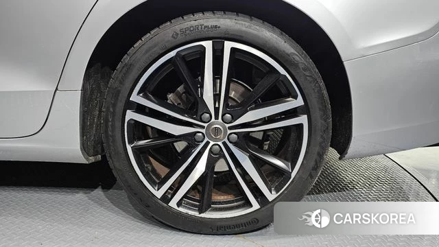 Volvo S60 3rd generation id 4613921 из Кореи 13