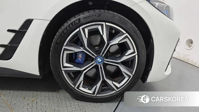 BMW i4 id 4675594 из Кореи 13