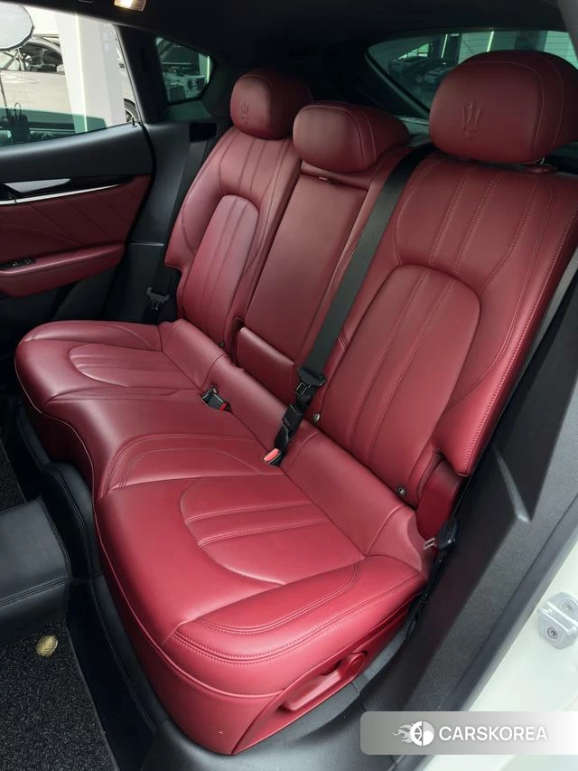 Maserati Levante id 4238536 из Китая 13