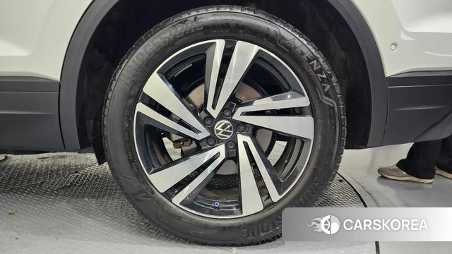 Volkswagen Touareg 3rd generation id 4675449 из Кореи 13