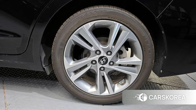 Hyundai Avante AD id 4251368 из Кореи 13