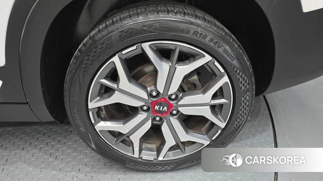 Kia Seltos id 4415934 из Кореи 13