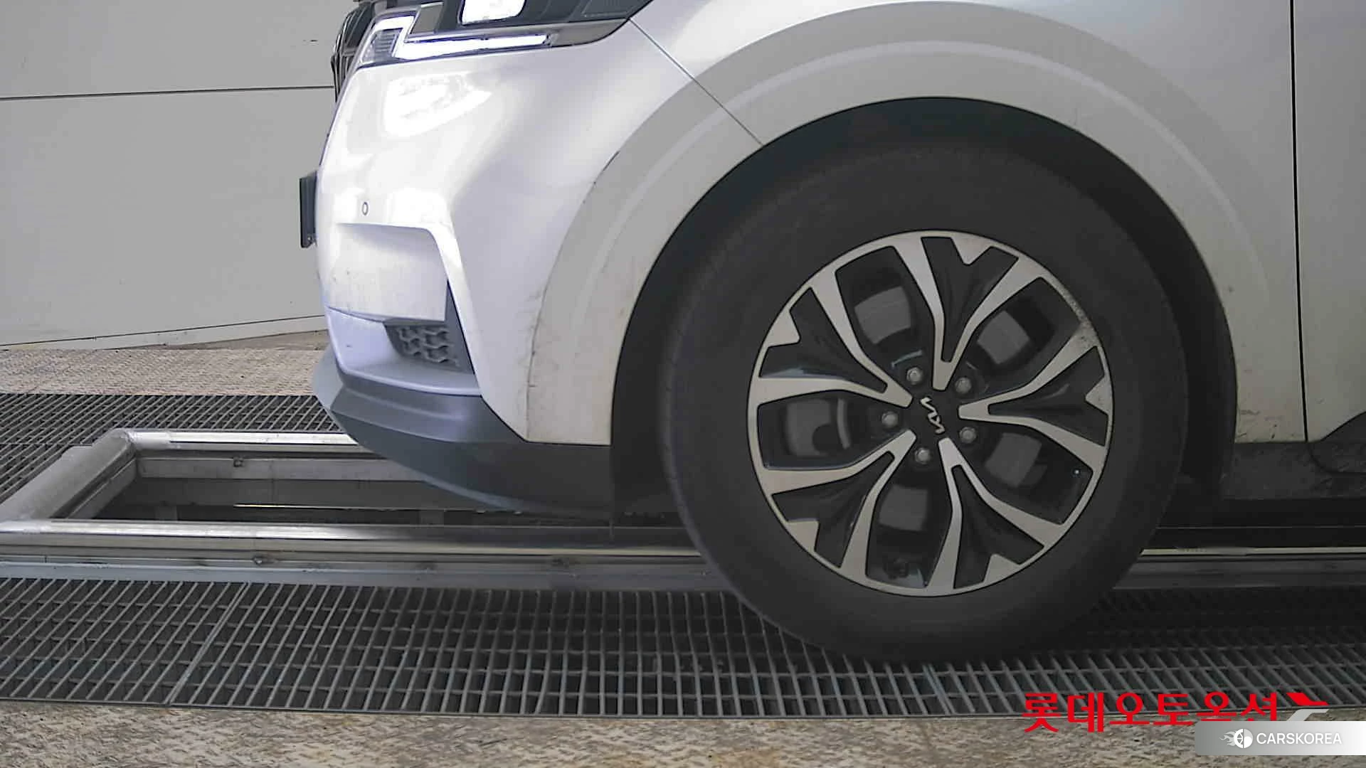 Kia Carnival id 3882091 из Кореи 13