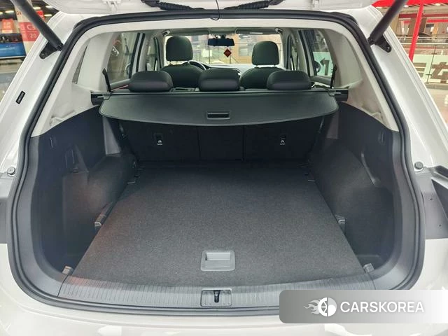 Volkswagen Tiguan L id 4290500 из Китая 13