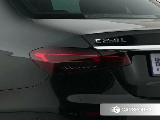 Mercedes-Benz E-class id 4290580 из Китая 13