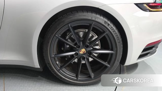 Porsche 911(992) id 4375268 из Кореи 13