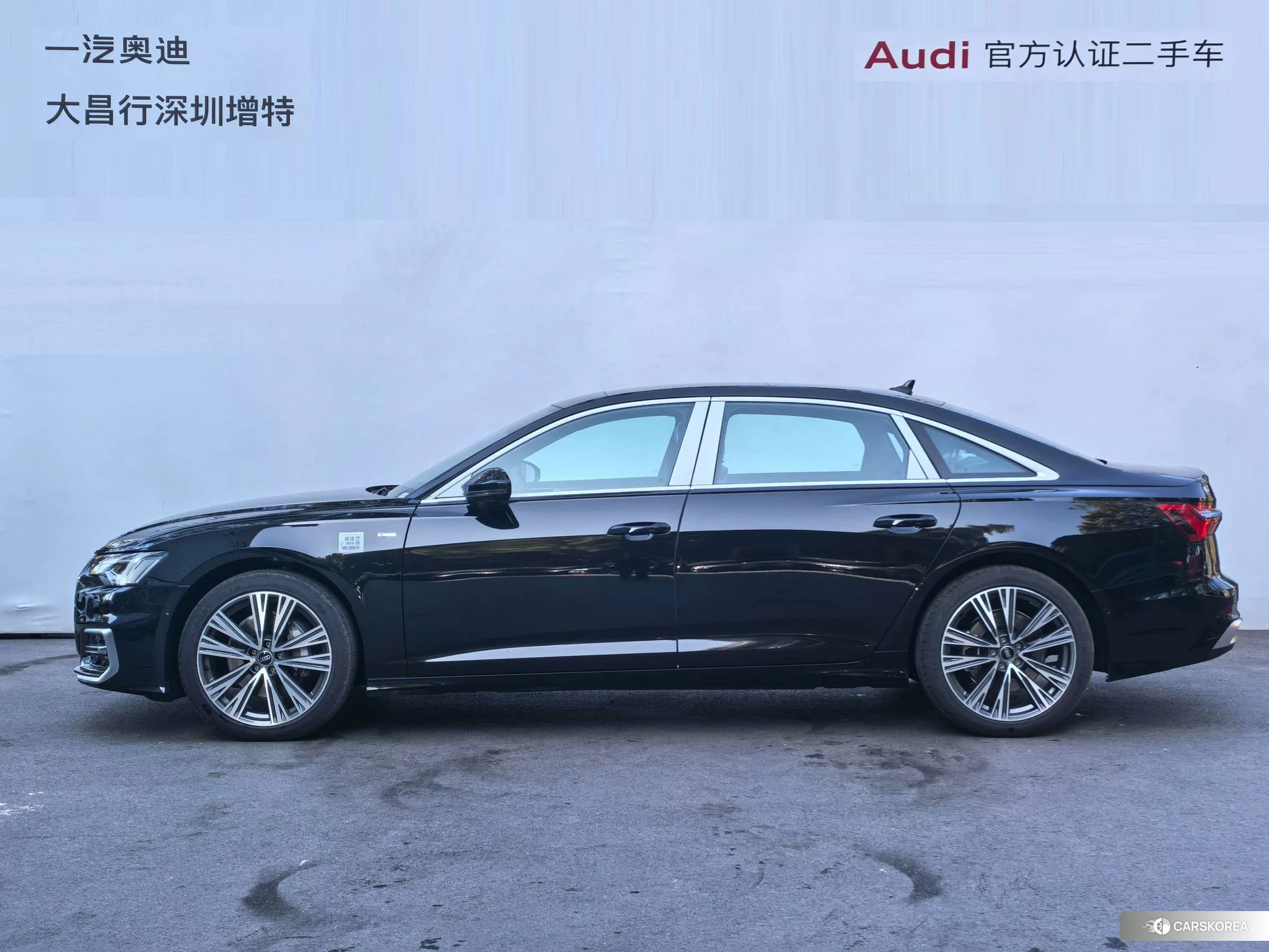 Audi A6L id 4440888 из Китая 13