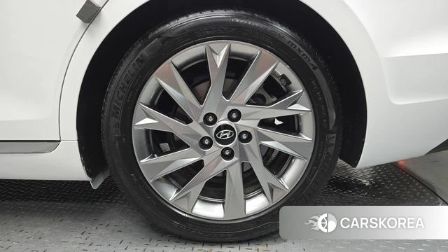 Hyundai The New Grandeur IG Hybrid id 4482484 из Кореи 13