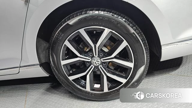 Volkswagen Passat GT (B8) id 4638227 из Кореи 13