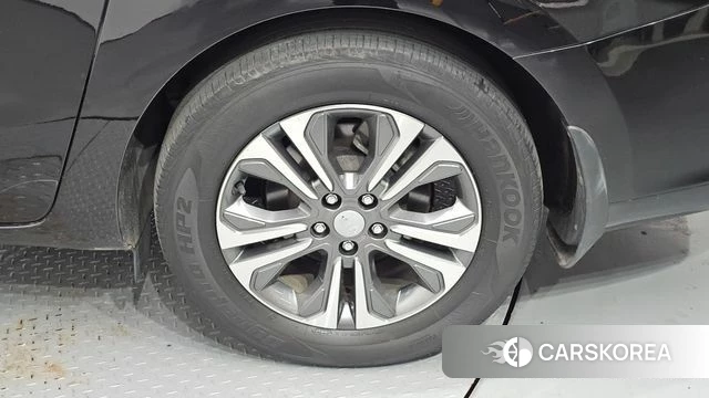 Kia The New Carnival id 4304622 из Кореи 13