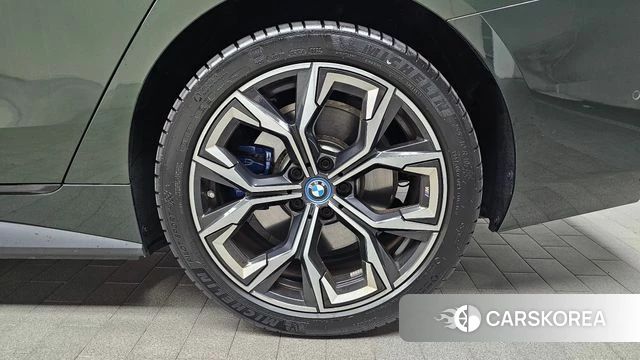 BMW i4 id 4409122 из Кореи 13