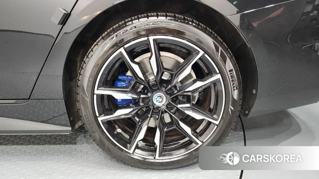 BMW i4 id 4337493 из Кореи 13