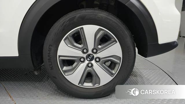 Kia Niro id 4411340 из Кореи 13