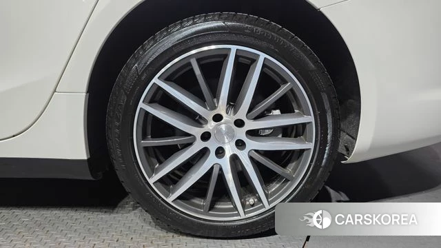 Maserati Ghibli id 4519975 из Кореи 13