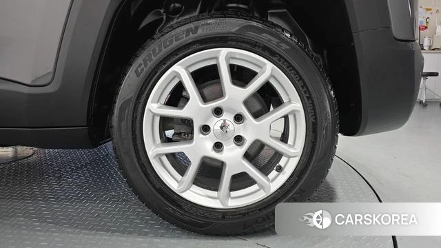 Jeep Renegade id 4317237 из Кореи 13