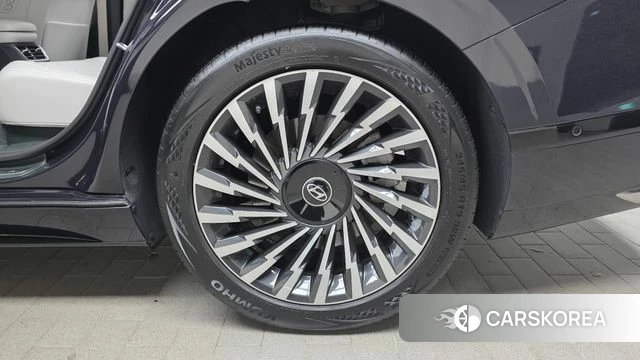 Hyundai Grandeur (GN7) id 4230817 из Кореи 13