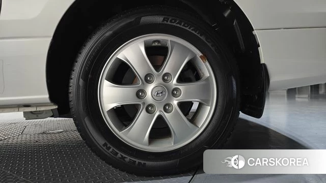 Hyundai The New Grand Starex id 4550886 из Кореи 13