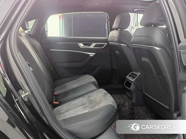 Audi A6L id 4299983 из Китая 13