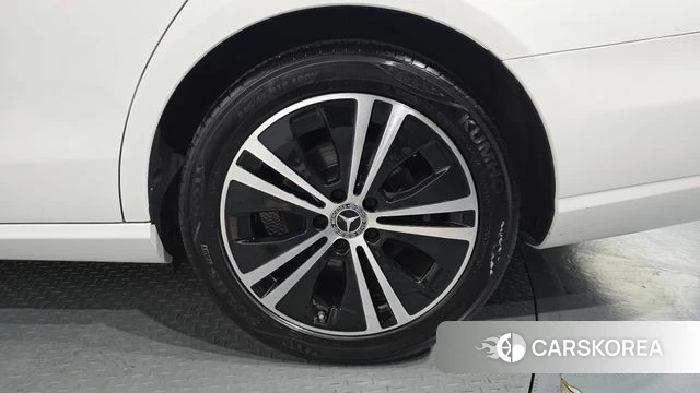 Mercedes-Benz E-Class W213 id 4872353 из Кореи 13