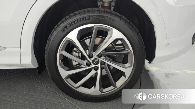 Audi Q5 (80A) id 4400167 из Кореи 13