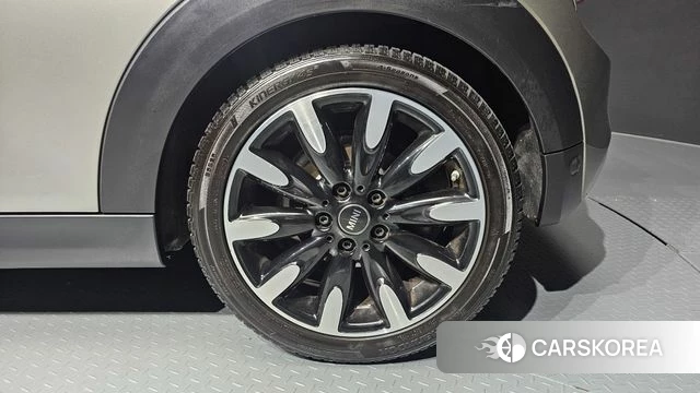 Mini Cooper S Convertible id 4331381 из Кореи 13