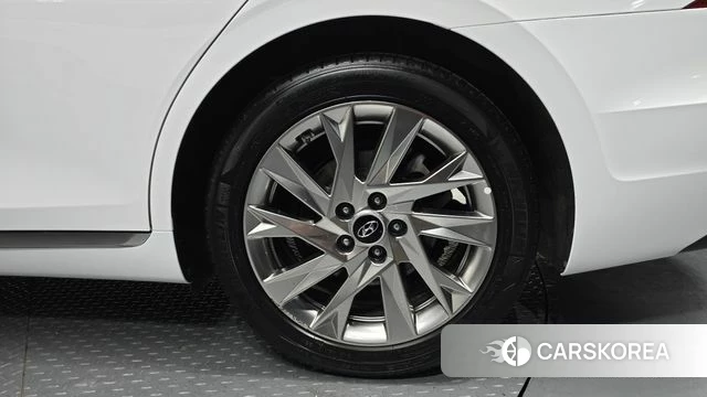 Hyundai The New Grandeur IG Hybrid id 4481297 из Кореи 13