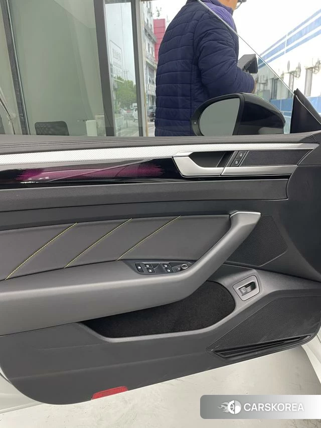 Volkswagen CC id 4213698 из Китая 13
