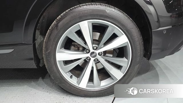 Audi Q8 (4M) id 4428969 из Кореи 13