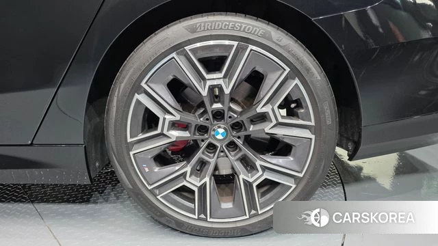 BMW 5 Series (G60) id 4602142 из Кореи 13