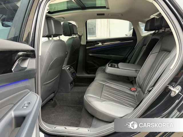 Volkswagen Passat id 4240831 из Китая 13