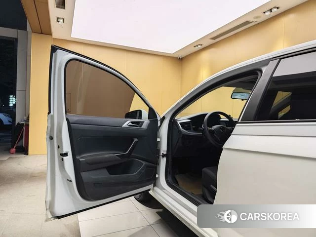 Volkswagen Polo id 4190386 из Китая 13