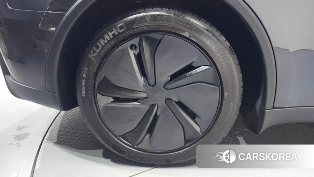 Tesla Model Y id 4302028 из Кореи 13