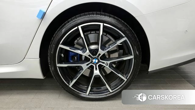 BMW 8 Series (G15) id 4250409 из Кореи 13