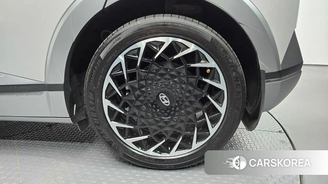 Hyundai Ionic 5 id 4894318 из Кореи 13