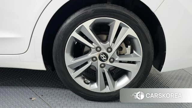 Hyundai Avante AD id 4425081 из Кореи 13