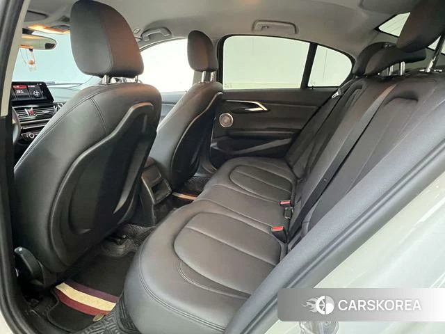 BMW 1 series id 4277073 из Китая 13