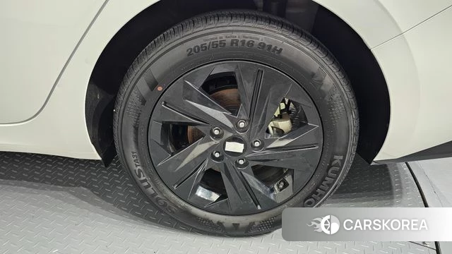 Hyundai Avante Hybrid (CN7) id 4917105 из Кореи 13