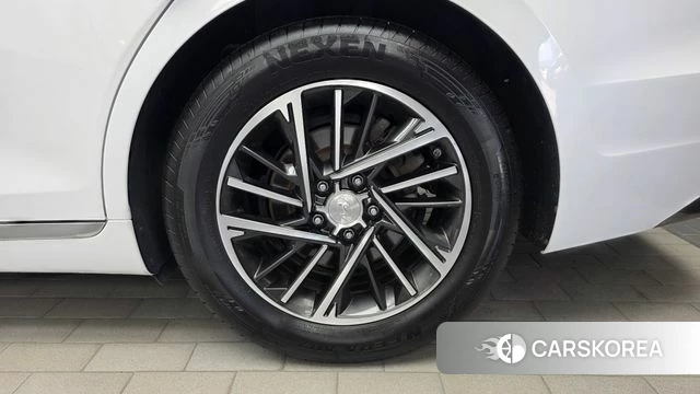 Hyundai The New Grandeur IG id 4416589 из Кореи 13