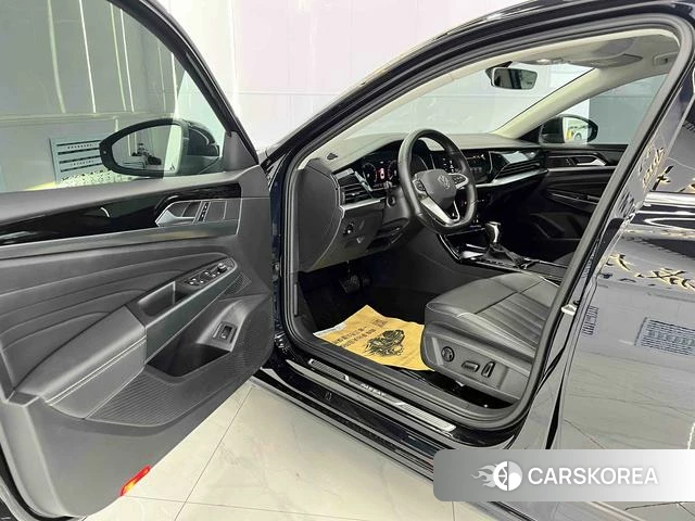 Volkswagen Passat id 4313353 из Китая 13