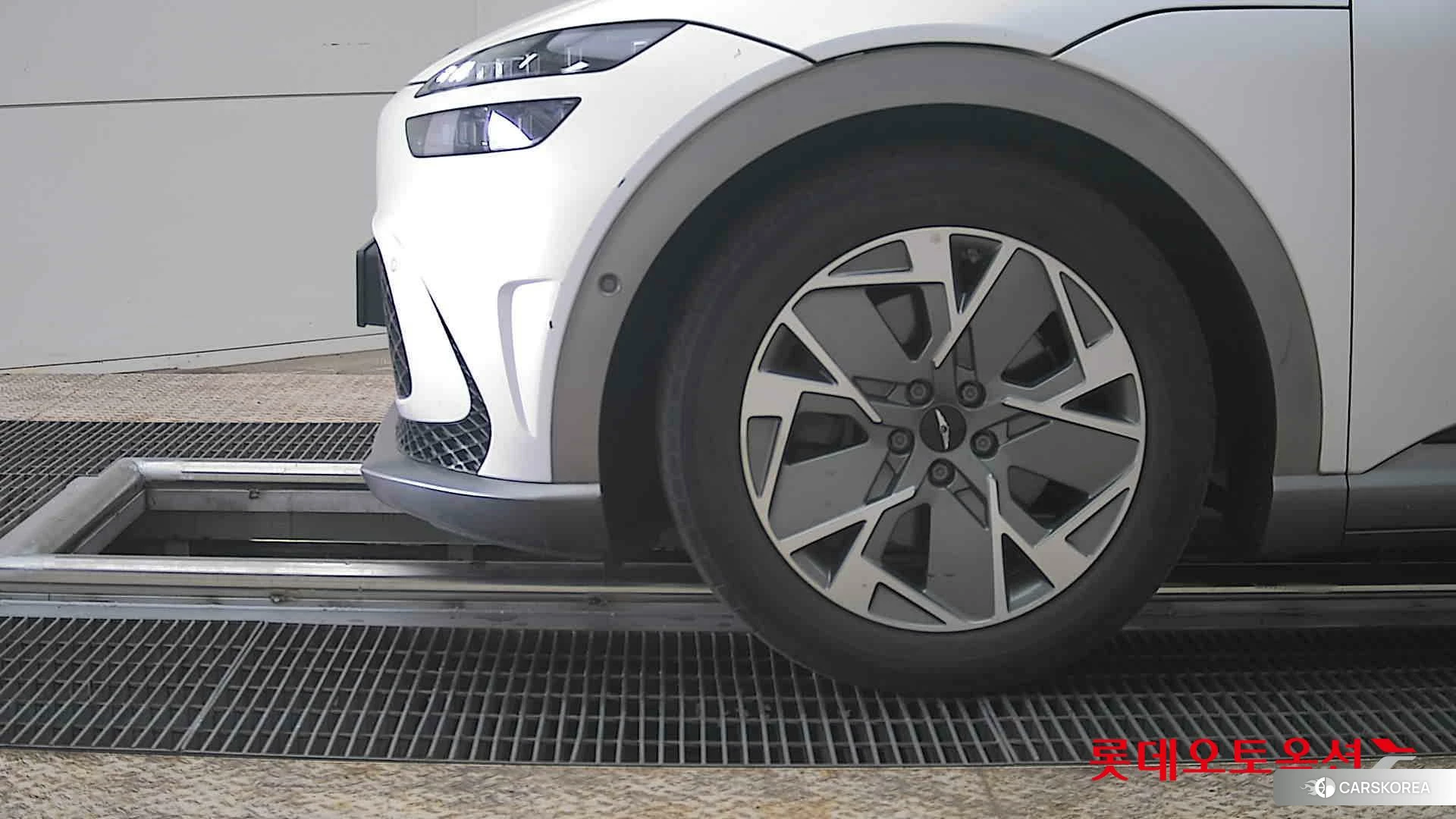 Hyundai GV60 id 3888312 из Кореи 13