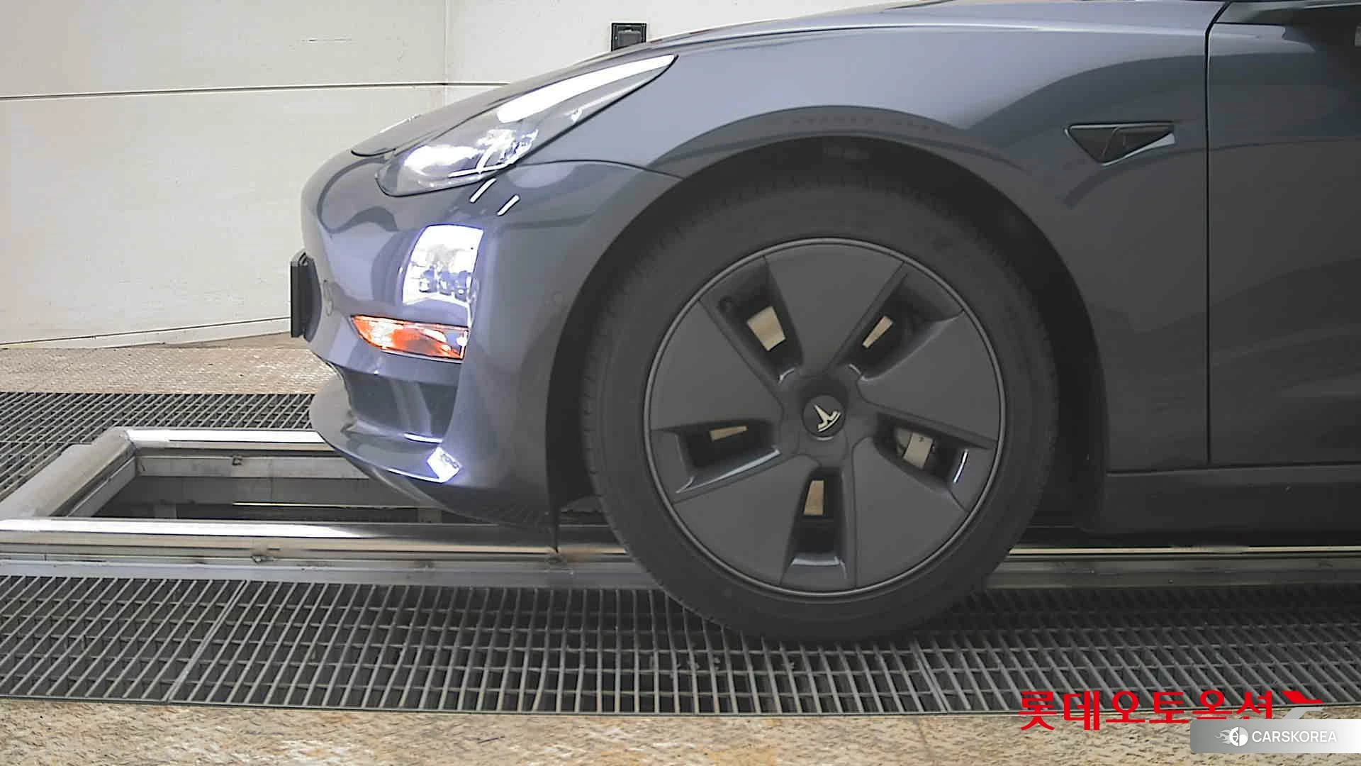 Tesla Model 3 Long Range id 3881982 из Кореи 13