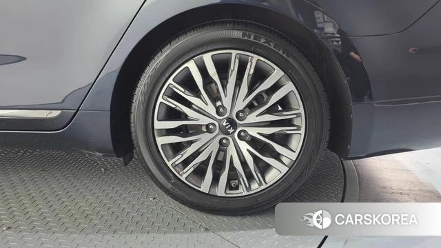 Kia K7 Premier Hybrid id 4362617 из Кореи 13