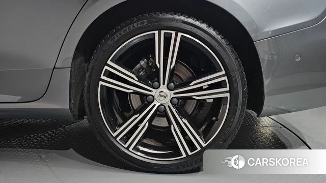 Volvo S60 3rd generation id 4317358 из Кореи 13