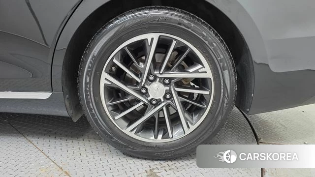 Hyundai The New Grandeur IG id 4435044 из Кореи 13