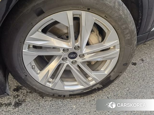 Audi Q7 id 4258283 из Китая 13