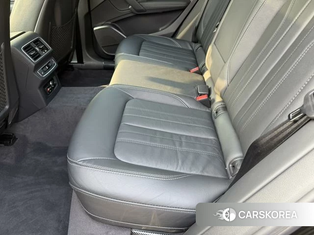 Audi Q5L id 4329182 из Китая 13